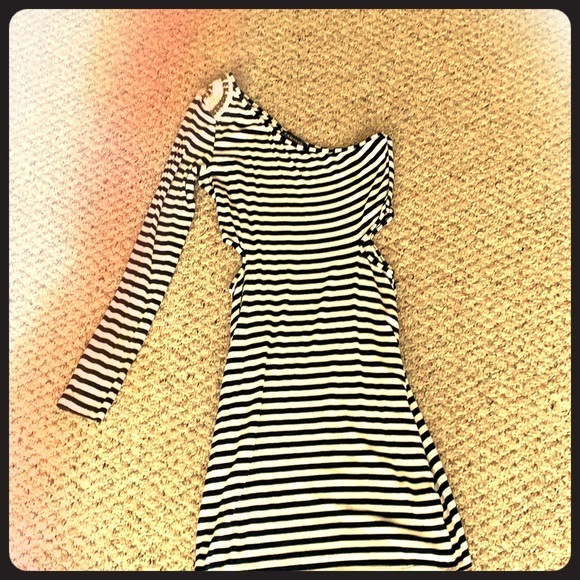Rampage One-Shoulder B&W Striped Dress, M - Picture 1 of 6